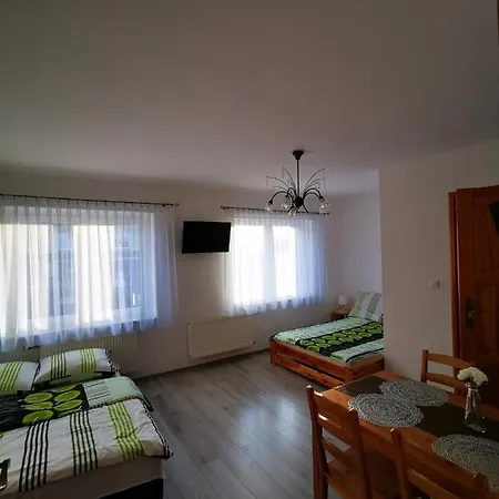 Morska Fala בית אירוח קארוויה